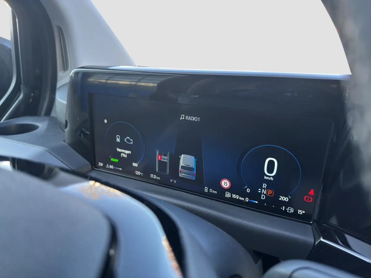320 2.5 PHEV L2H1 Sport | Adap. Cruise Control | Winterpack | Elektr. Trekhaak | 360 Camera | | 2 AGM accu's | 2 zitplaatsen rechtsvoor | Achteruitrijcamera