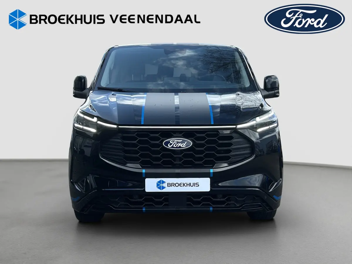 320 2.5 PHEV L2H1 Sport | Adap. Cruise Control | Winterpack | Elektr. Trekhaak | 360 Camera | | 2 AGM accu's | 2 zitplaatsen rechtsvoor | Achteruitrijcamera