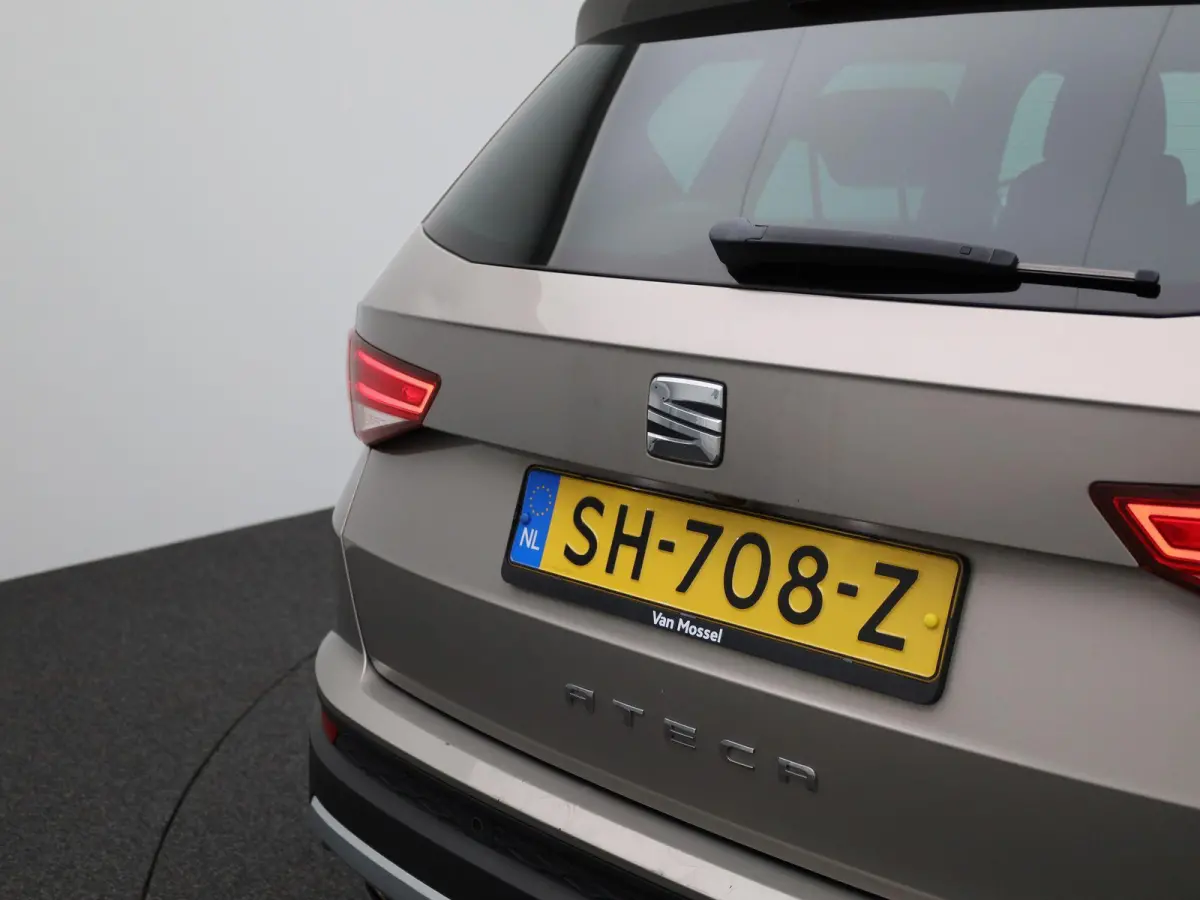 1.4 EcoTSI Xcellence | Navigatie | Camera | Climate Control | Trekhaak |