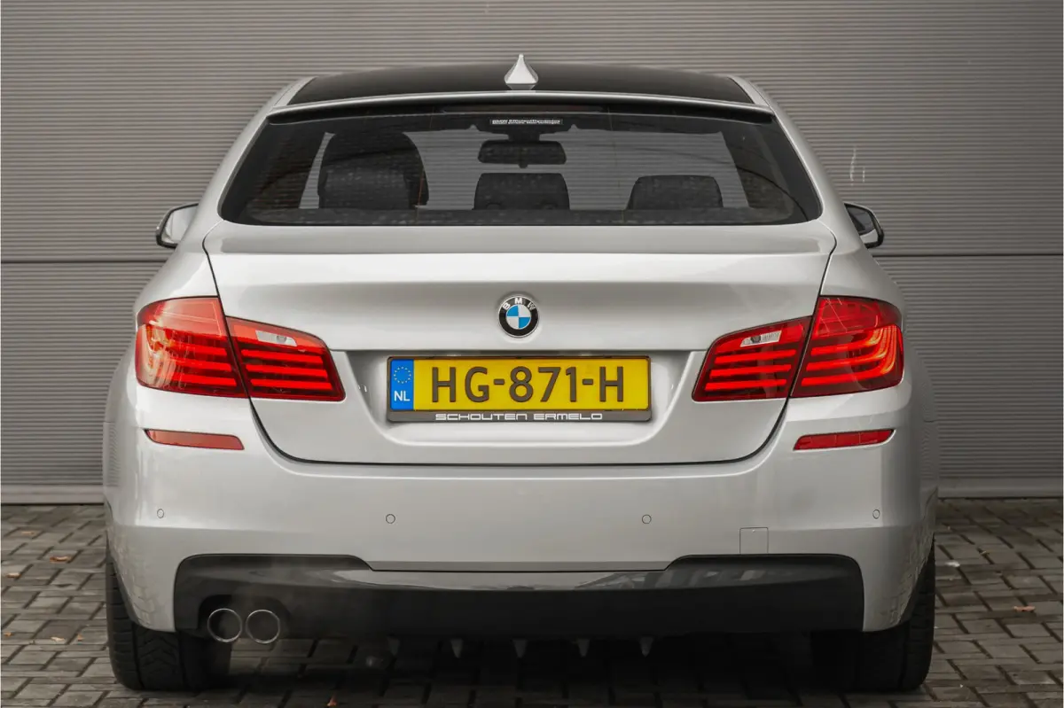 520i High Ex M-Pakket Schuifdak Leder 99.000 KM