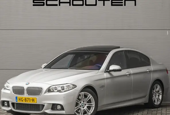 520i High Ex M-Pakket Schuifdak Leder 99.000 KM