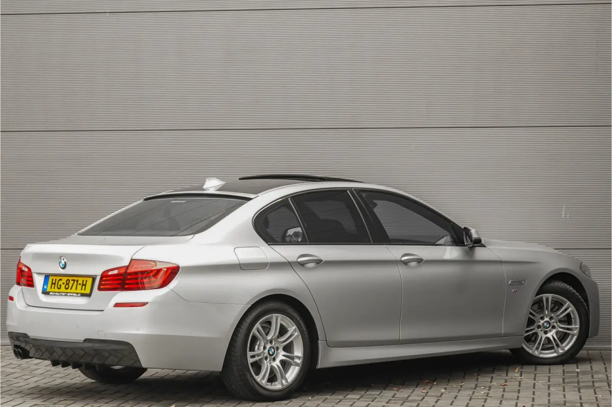 520i High Ex M-Pakket Schuifdak Leder 99.000 KM