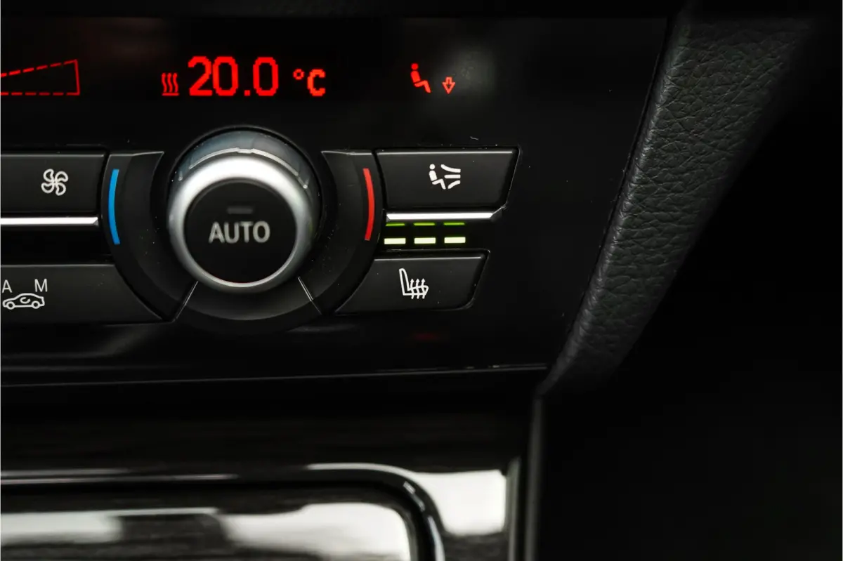 520i High Ex M-Pakket Schuifdak Leder 99.000 KM