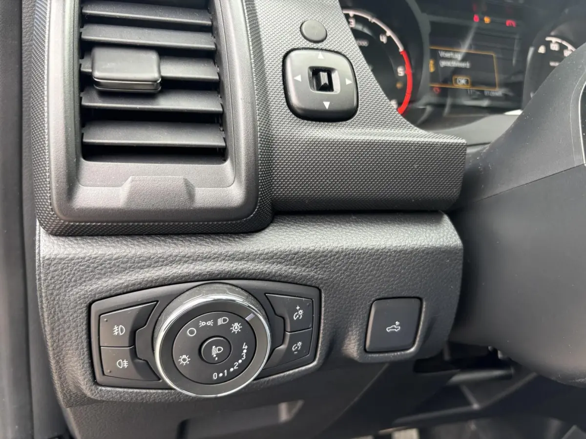 2.0 EcoBlue XL 130PK Trekhaak Cruise Control Airco Camera 2500KG Trekgewicht *Nieuwstaat*