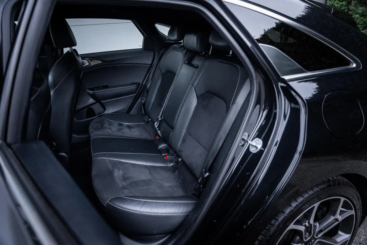 1.0 T-GDI GT-PlusLine I Winterpack I Camera I Carplay I Stoelmemo I NL-auto I 1e-eig. I Dealer-onderhouden