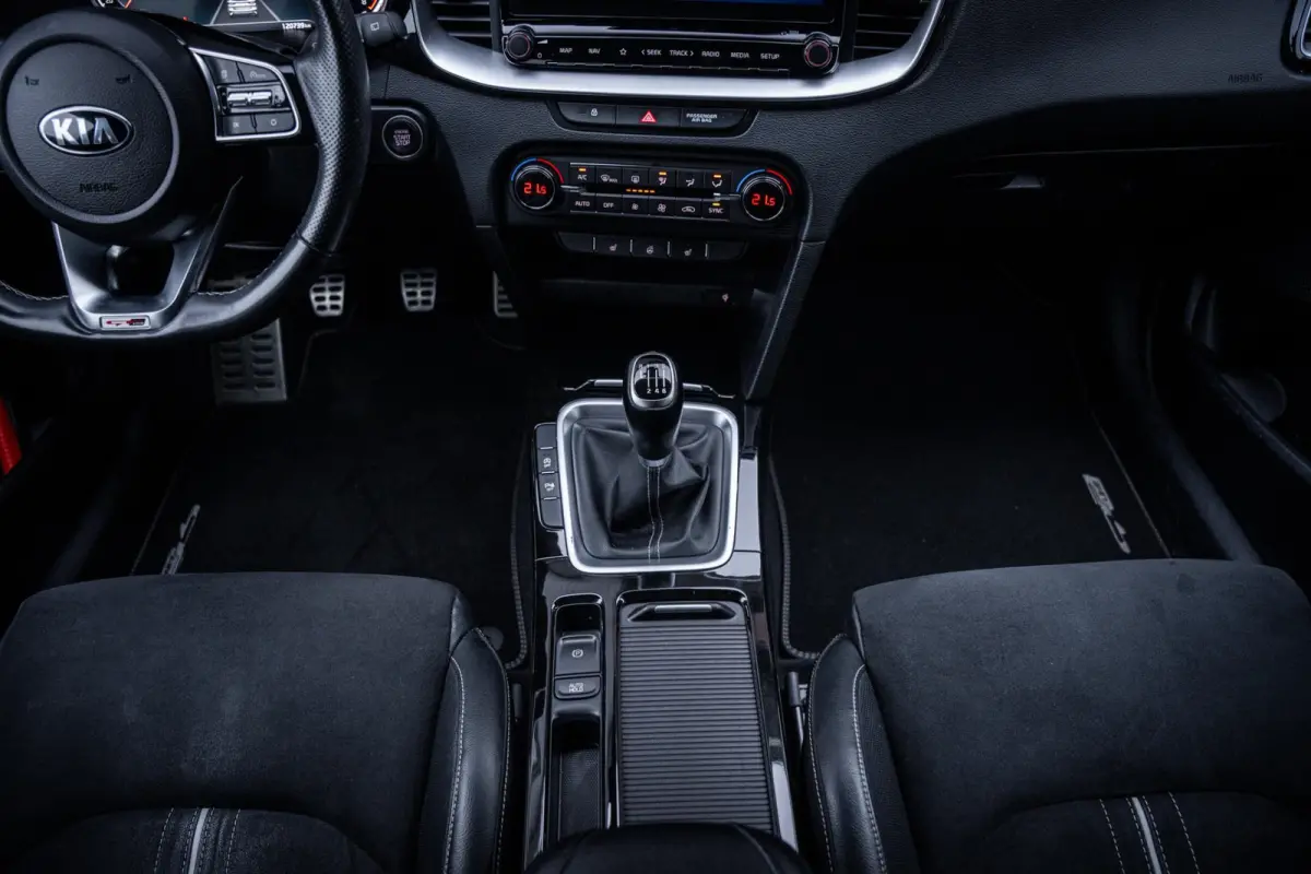 1.0 T-GDI GT-PlusLine I Winterpack I Camera I Carplay I Stoelmemo I NL-auto I 1e-eig. I Dealer-onderhouden