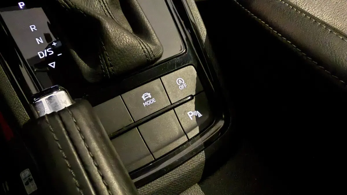 1.5 TSI ACT Business Edition + MEMORY / PREMIUM AUDIO / TREKHAAK