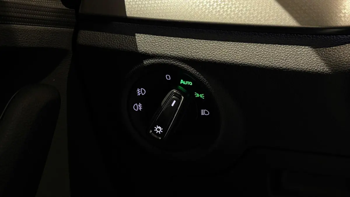 1.5 TSI ACT Business Edition + MEMORY / PREMIUM AUDIO / TREKHAAK