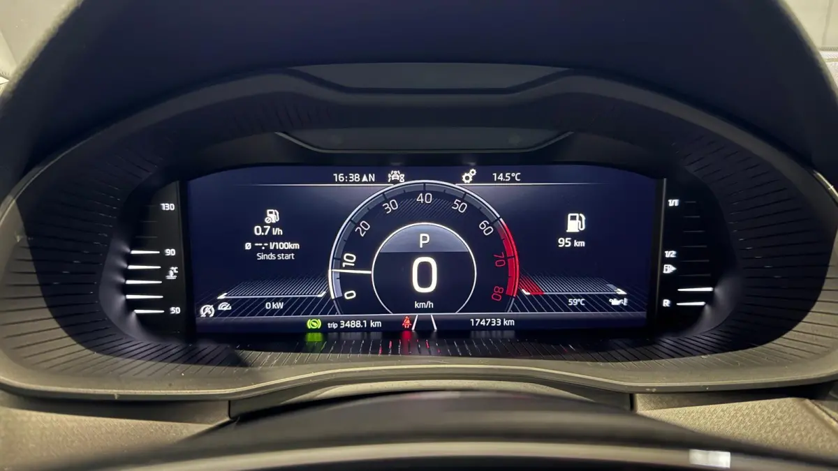 1.5 TSI ACT Business Edition + MEMORY / PREMIUM AUDIO / TREKHAAK