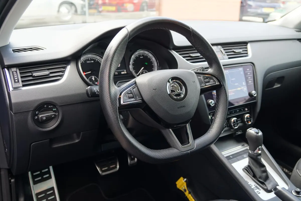 1.5 TSI Greentech Ambition Business Automaat + TREKHAAK / KEYLESS / VOORRUITVERWARMING