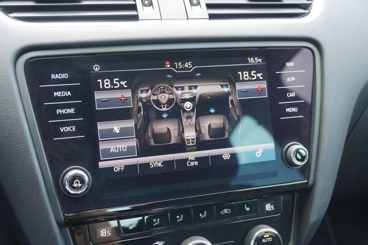 1.5 TSI Greentech Ambition Business Automaat + TREKHAAK / KEYLESS / VOORRUITVERWARMING