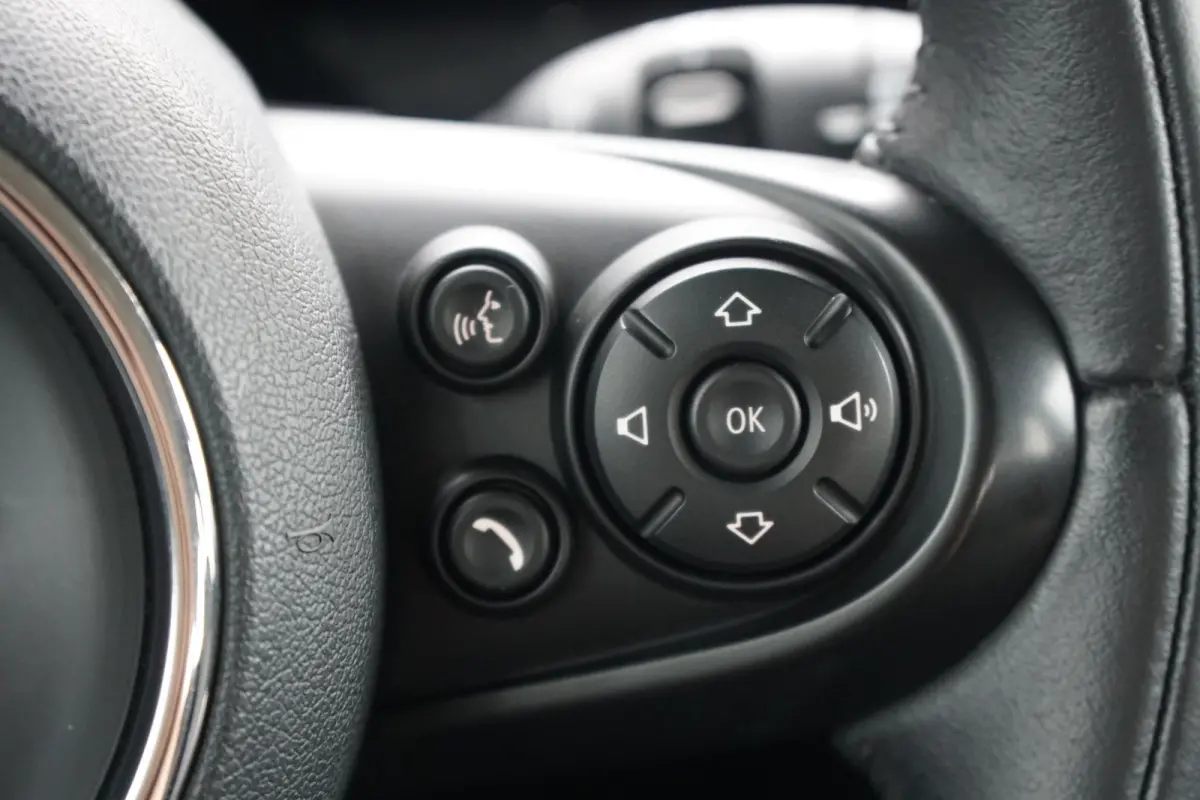 1.5 Cooper Chili Serious Business + LED / ADAPTIEVE SCHOKDEMPERS / CLIMATE CONTROL / SENSOREN