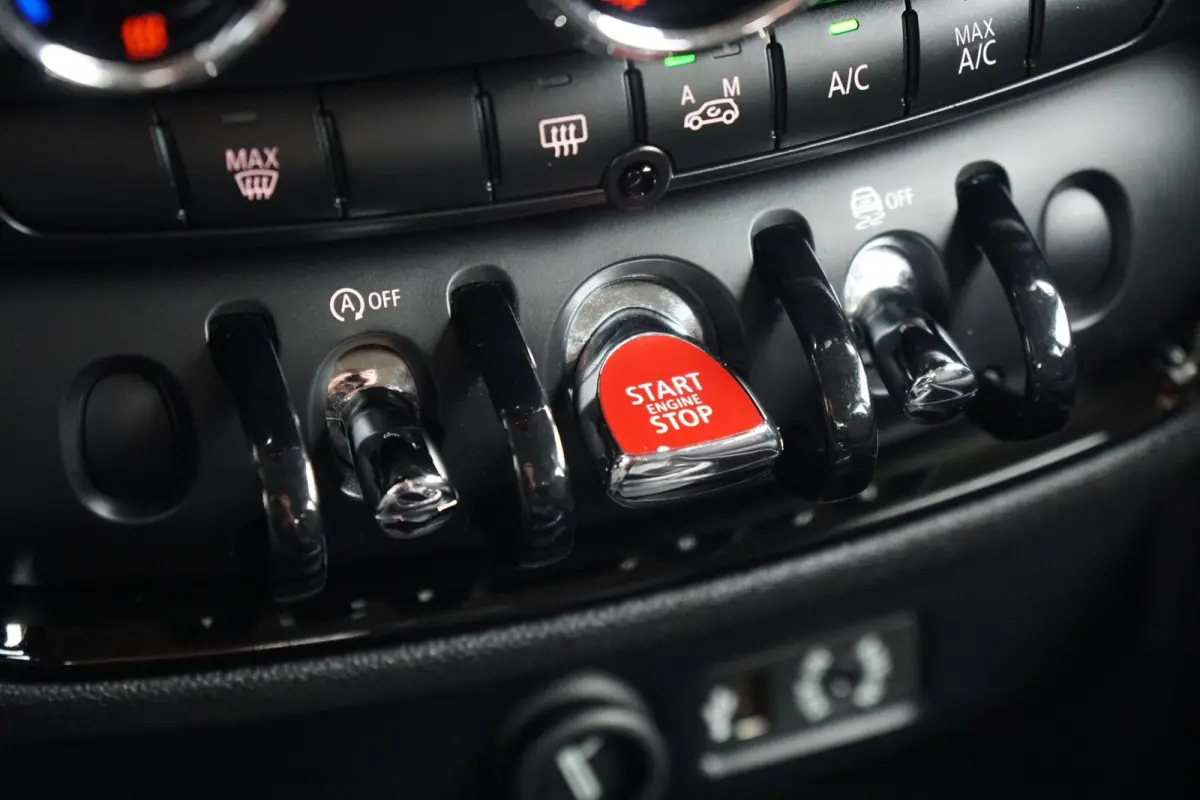 1.5 Cooper Chili Serious Business + LED / ADAPTIEVE SCHOKDEMPERS / CLIMATE CONTROL / SENSOREN