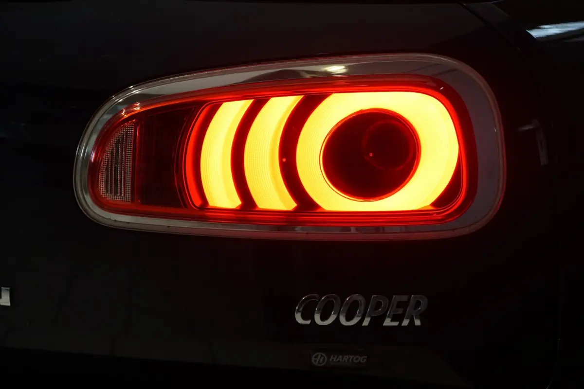 1.5 Cooper Chili Serious Business + LED / ADAPTIEVE SCHOKDEMPERS / CLIMATE CONTROL / SENSOREN