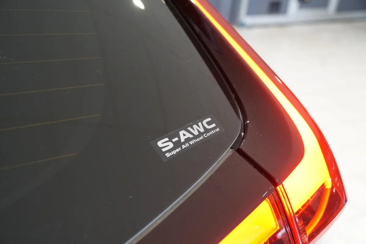 2.4 PHEV First Edition + HEAD-UP /  360 CAMERA /