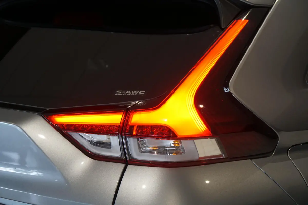 2.4 PHEV First Edition + HEAD-UP /  360 CAMERA /