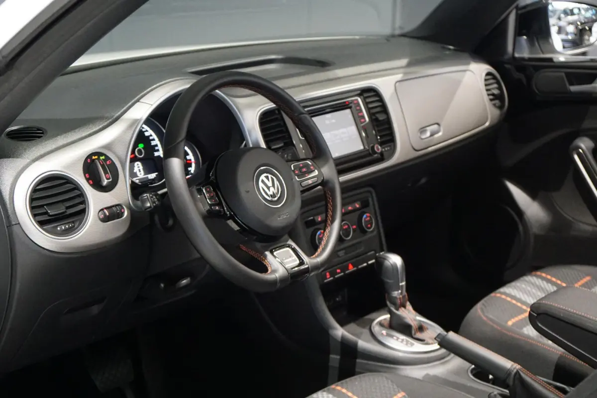 1.2 TSI Club + CAMERA / XENON / APPLE CARPLAY