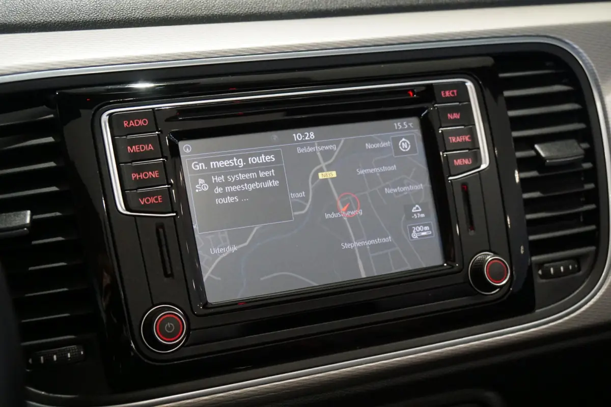 1.2 TSI Club + CAMERA / XENON / APPLE CARPLAY