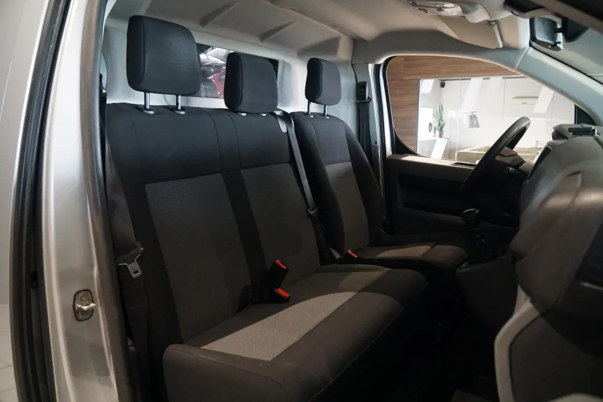231S 2.0 BlueHDI 120 Premium Pack + TREKHAAK / APPLE CARPLAY / CLIMATE /