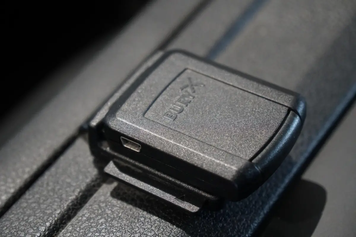 231S 2.0 BlueHDI 120 Premium Pack + TREKHAAK / APPLE CARPLAY / CLIMATE /