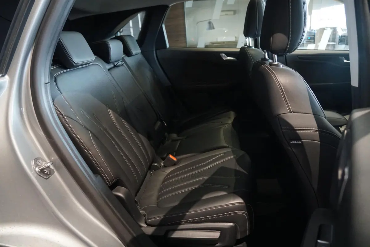 2.5 PHEV Vignale + PANORAMA / HEAD-UP / B&O / LEDER / APPLE CARPLAY