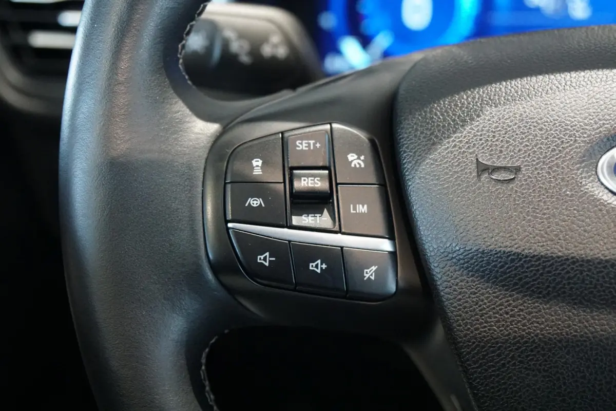 2.5 PHEV Vignale + PANORAMA / HEAD-UP / B&O / LEDER / APPLE CARPLAY