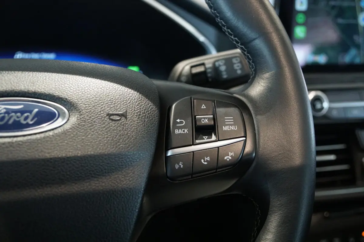 2.5 PHEV Vignale + PANORAMA / HEAD-UP / B&O / LEDER / APPLE CARPLAY