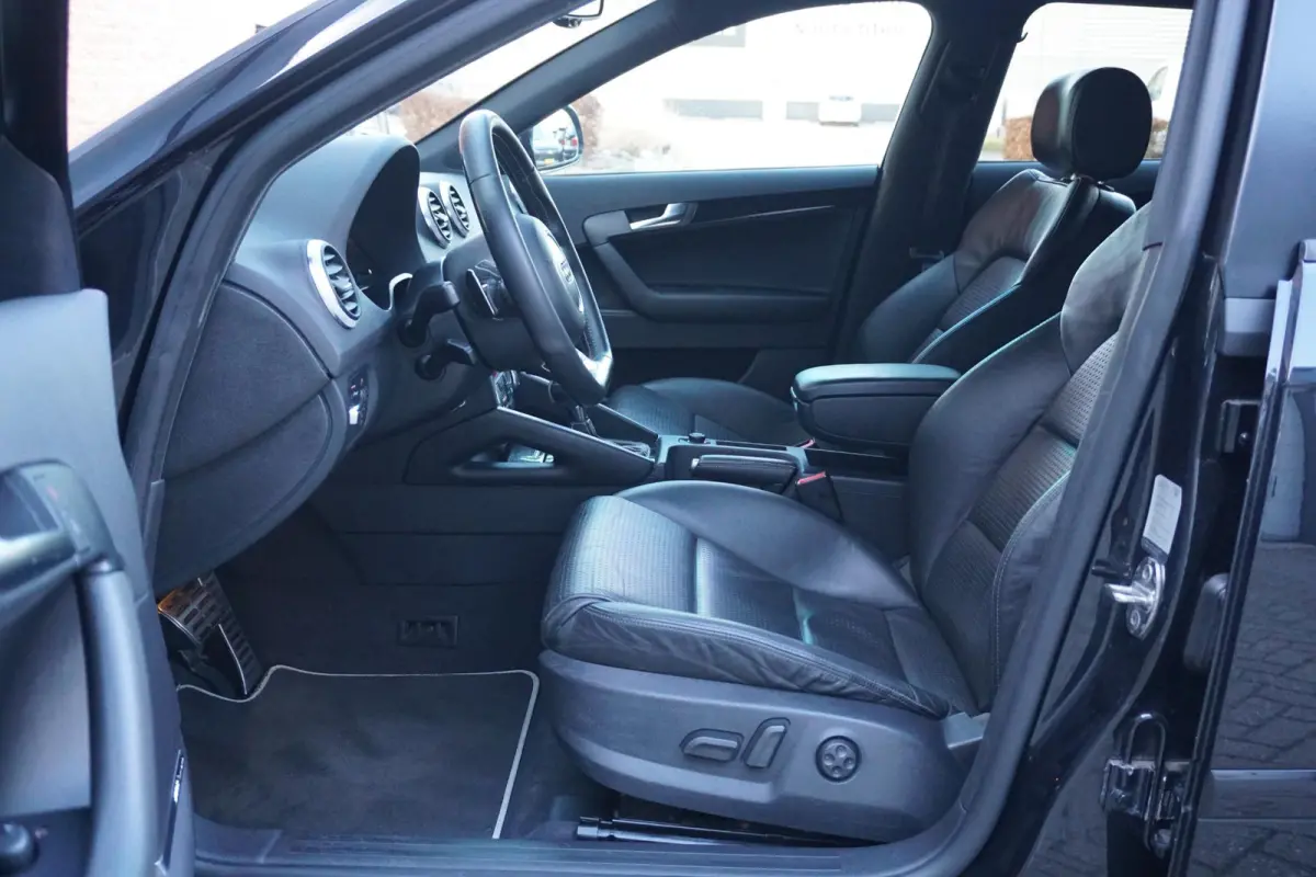 2.0 TFSI quattro Ambition Pro Line + MILLTEK / MAGNETIC RIDE / ELEKTRISCHE STOELEN