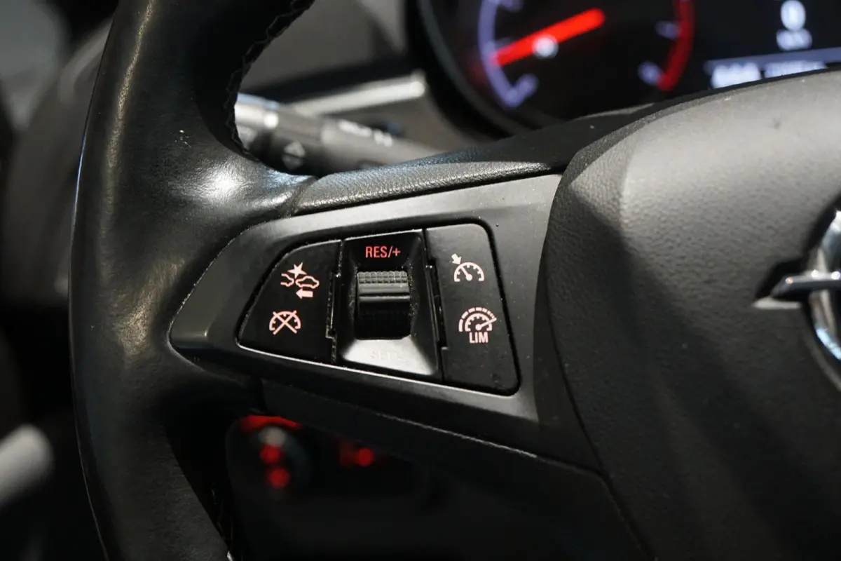 1.0 Turbo Innovation + CAMERA / APPLE CARPLAY / STOELVERWARMING