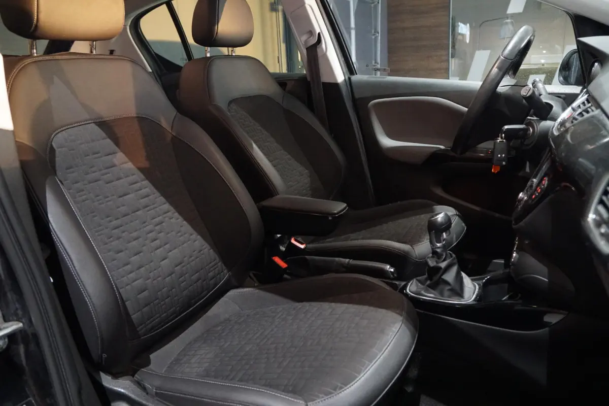 1.0 Turbo Innovation + CAMERA / APPLE CARPLAY / STOELVERWARMING
