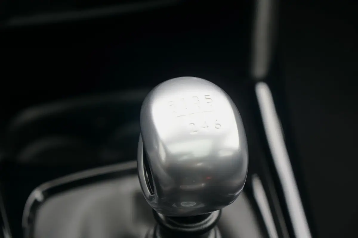 1.2 PureTech GT-Line + TREKHAAK / PANORAMA / STOELVERWARMING / SENSOREN
