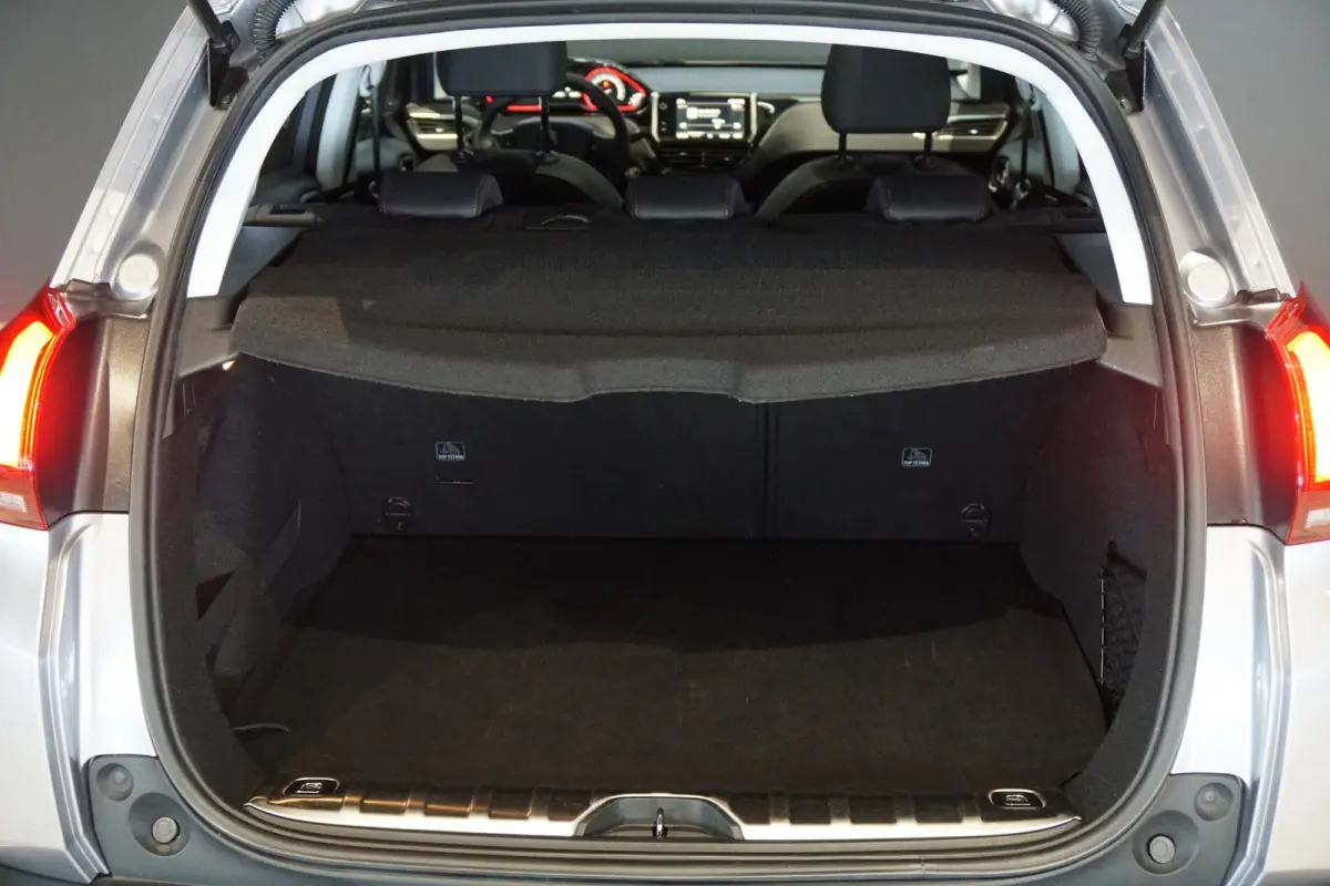 1.2 PureTech GT-Line + TREKHAAK / PANORAMA / STOELVERWARMING / SENSOREN