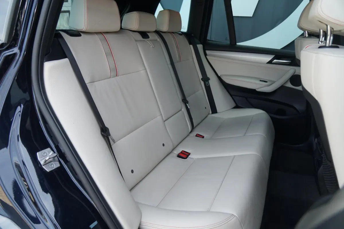 sDrive20i Centennial High Executive M SPORT * facelift* + 2400KG TREKGEWICHT / CAMERA