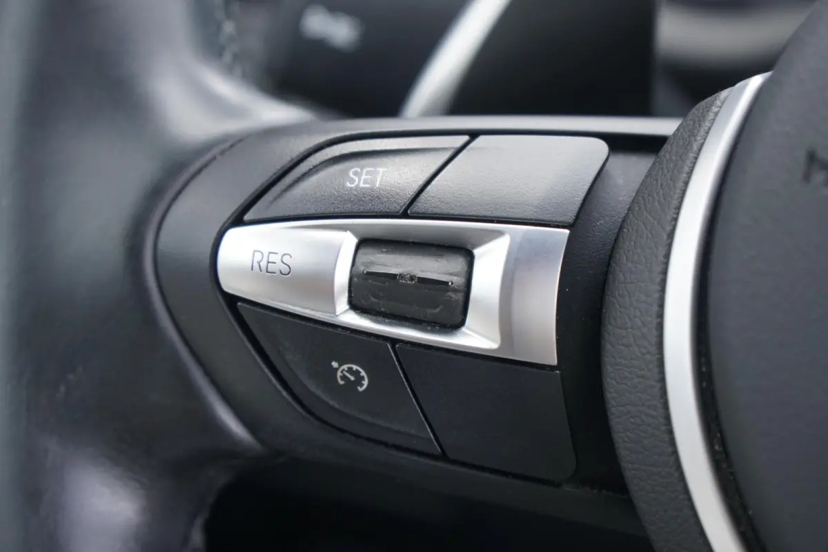 sDrive20i Centennial High Executive M SPORT * facelift* + 2400KG TREKGEWICHT / CAMERA
