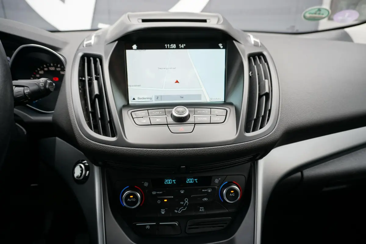 1.5 EcoBoost Trend Ultimate *eerste eigenaar* + CAMERA / APPLE CARPLAY / TREKHAAK