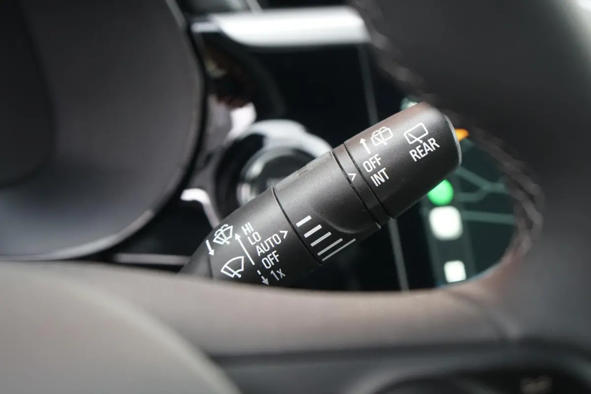 1.2 GS + KEYLESS / CAMERA / DODEHOEKDETECTIE / APPLE CARPLAY