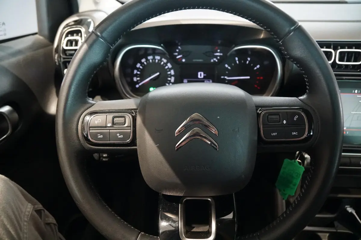 1.2 PureTech S&S Business APPLE CARPLAY / NAVIGATIE