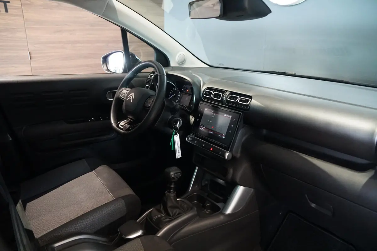 1.2 PureTech S&S Business APPLE CARPLAY / NAVIGATIE