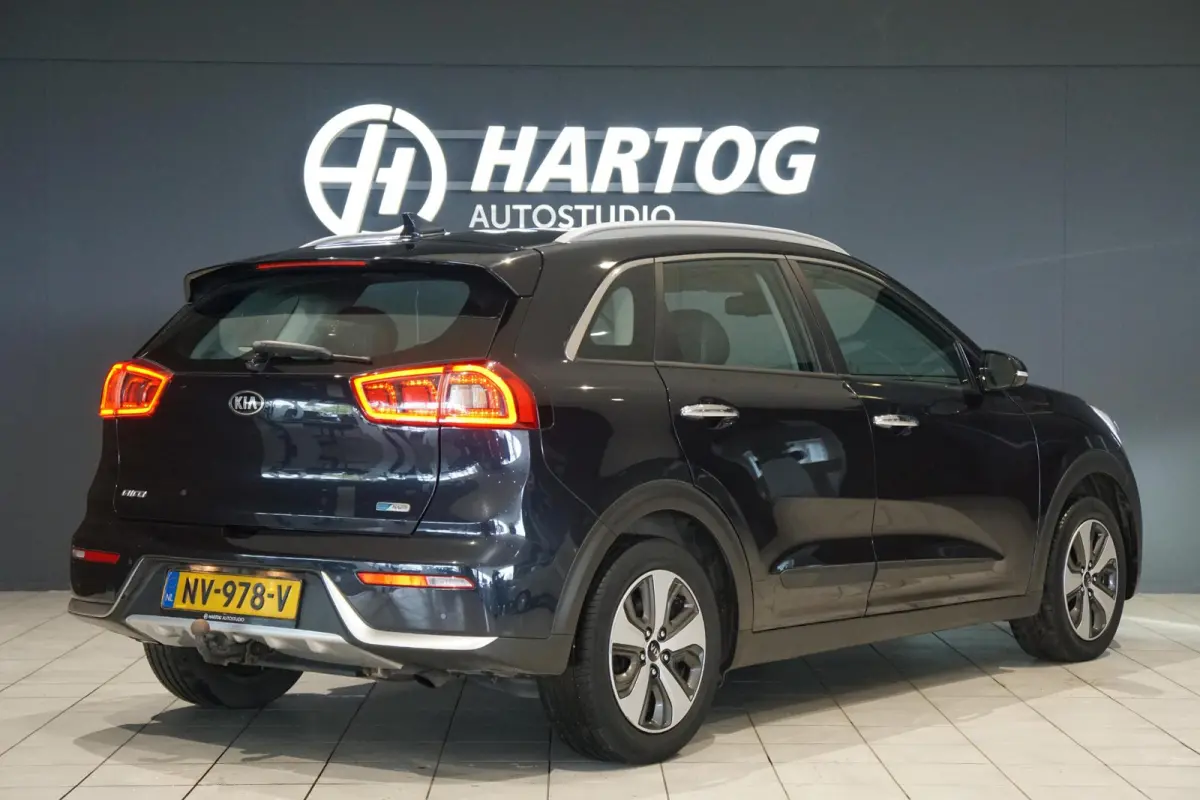 1.6 GDi Hybrid First Edition + TREKHAAK / CAMERA / CARPLAY / NAVIGATIE
