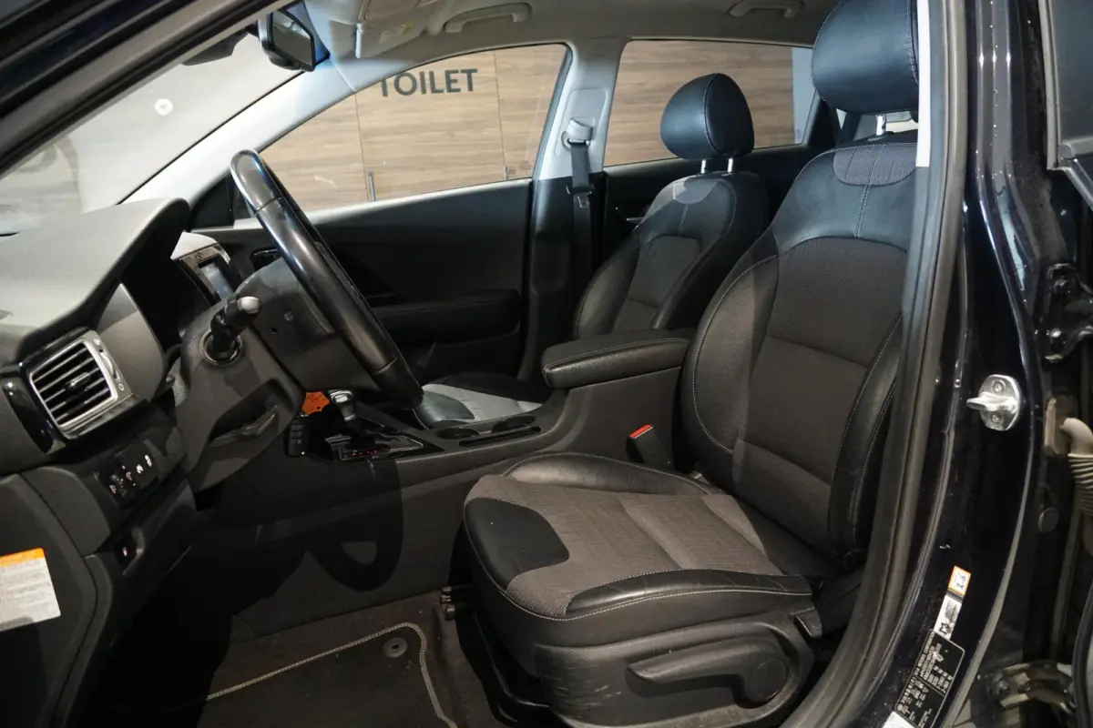1.6 GDi Hybrid First Edition + TREKHAAK / CAMERA / CARPLAY / NAVIGATIE