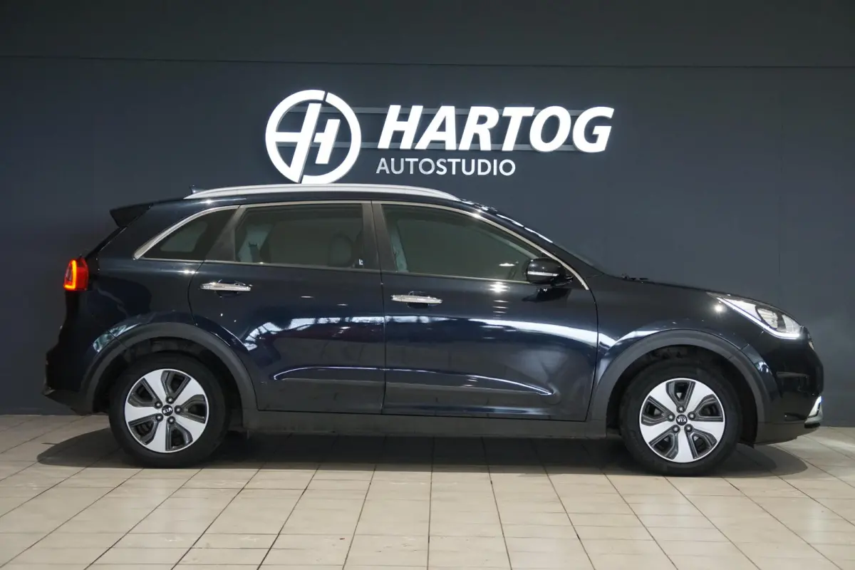 1.6 GDi Hybrid First Edition + TREKHAAK / CAMERA / CARPLAY / NAVIGATIE