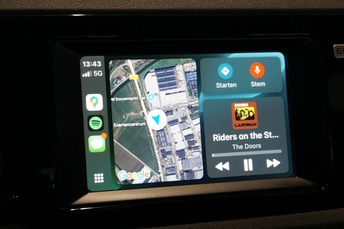 1.6 GDi Hybrid First Edition + TREKHAAK / CAMERA / CARPLAY / NAVIGATIE