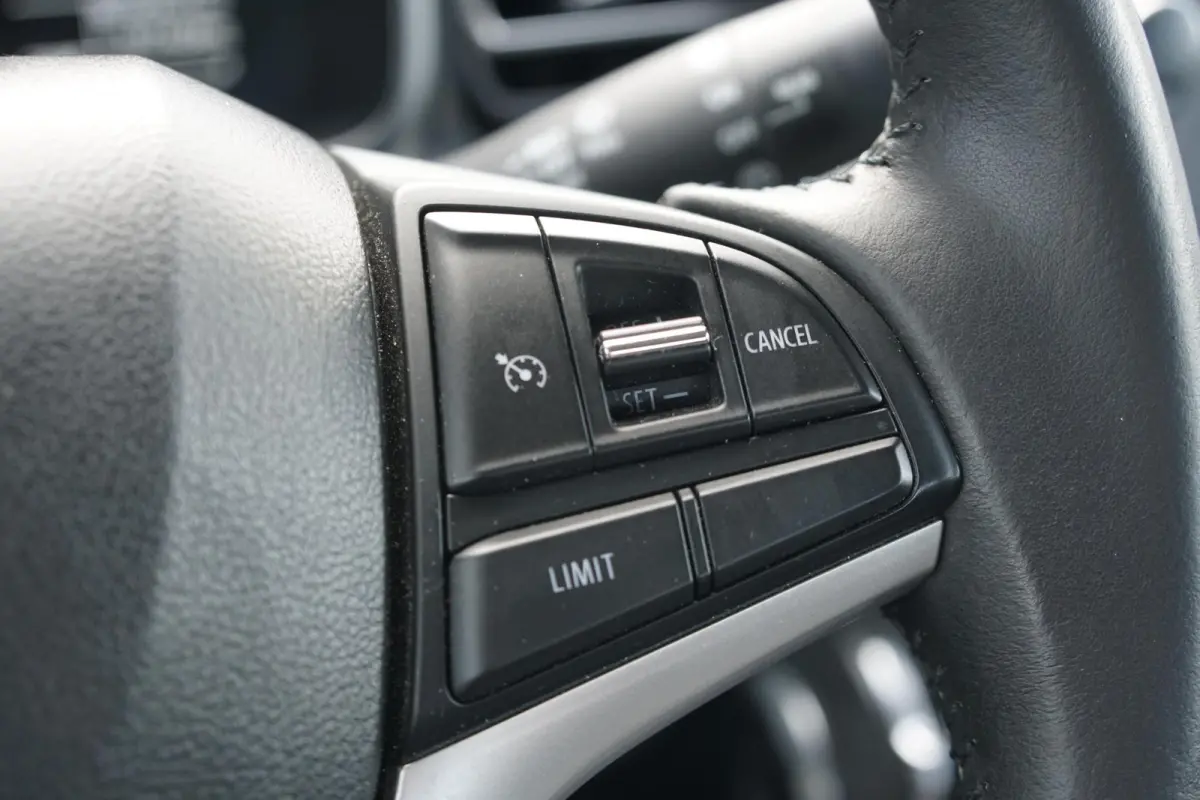1.2 Stijl + LED / KEYLESS / STOELVERWARMING / CLIMATE CONTROL