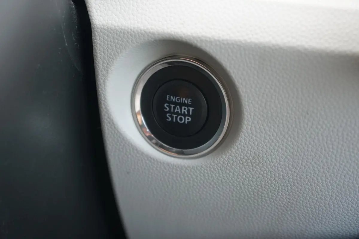 1.2 Stijl + LED / KEYLESS / STOELVERWARMING / CLIMATE CONTROL
