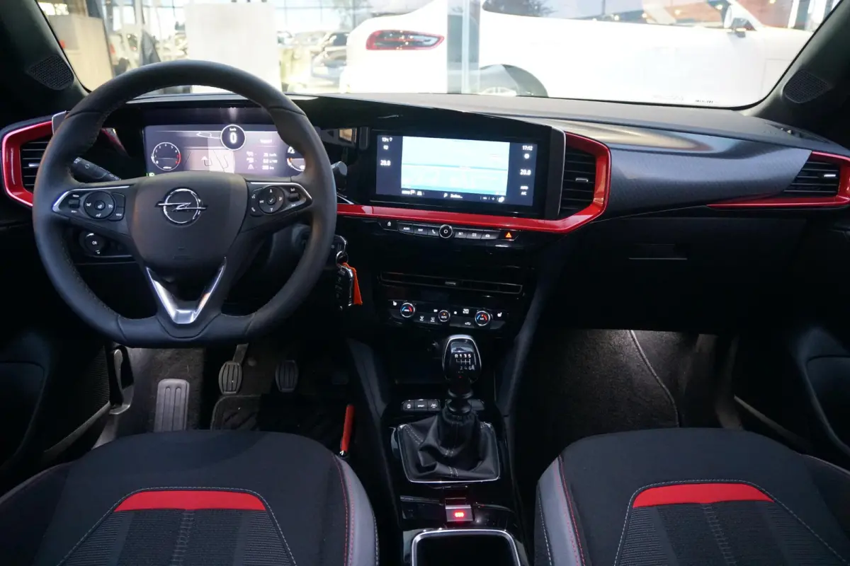 1.2 Turbo GS + CAMERA / STOELVERWARMING / NAVIGATIE