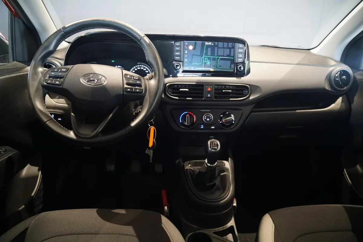1.0 Comfort Smart + CAMERA / CARPLAY / NAVIGATIE