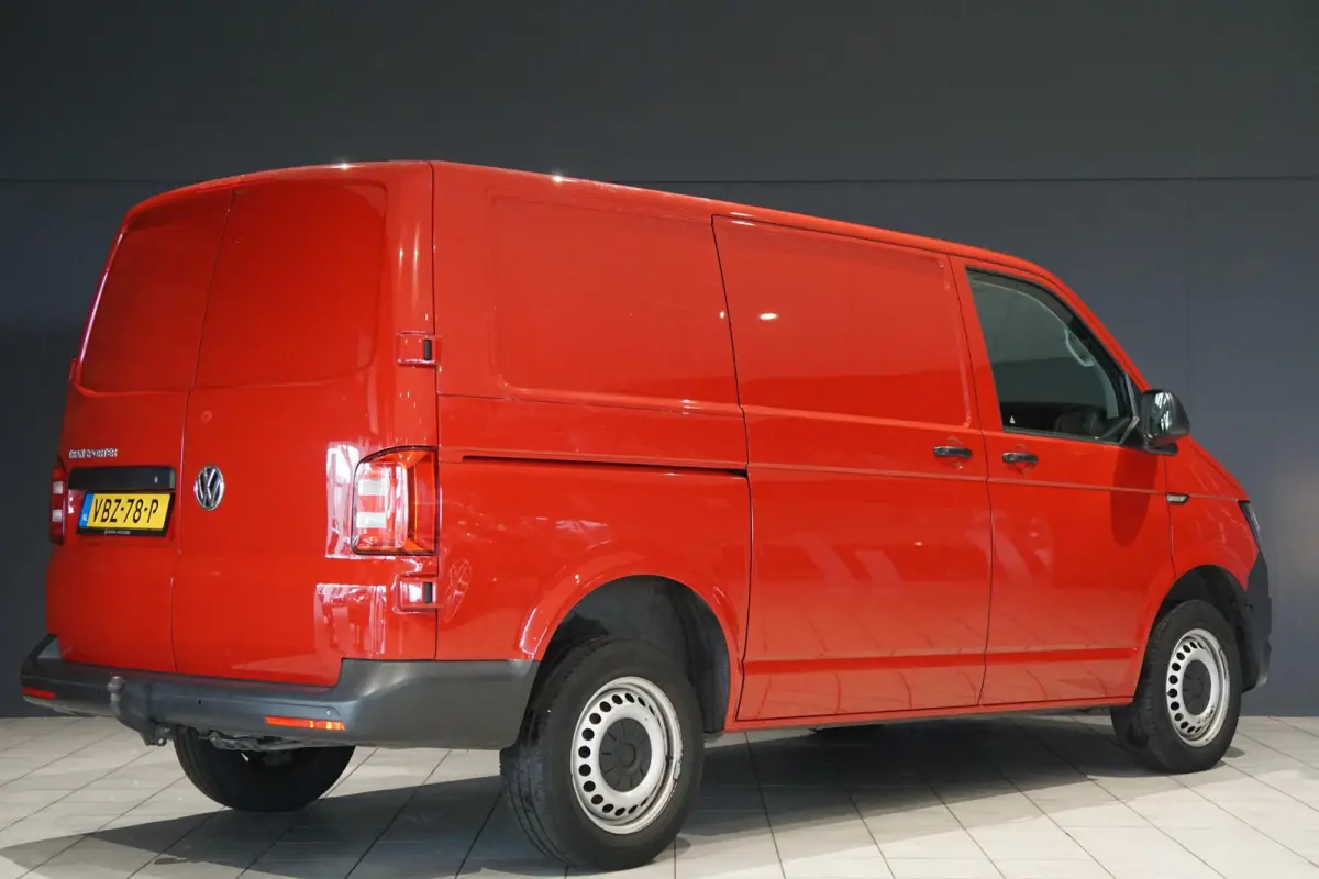 2.0 TDI L1H1 Comfortline EURO 6 + TREKHAAK / BT KOPPELING / PDC /