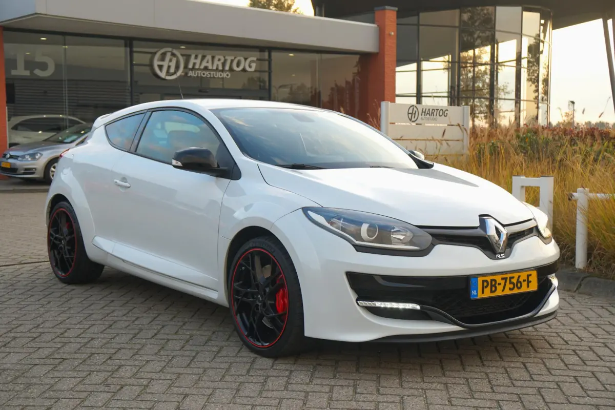2.0 Turbo Renault Sport 275 pk RS + PACK CHASSIS CUP / R-LINK / CAMERA
