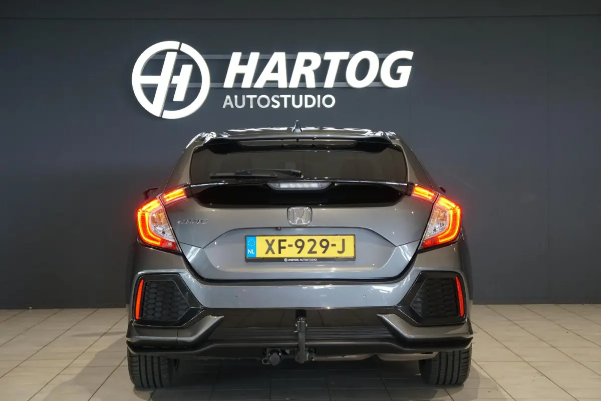 1.0 i-VTEC Elegance + APPLE CARPLAY / TREKHAAK