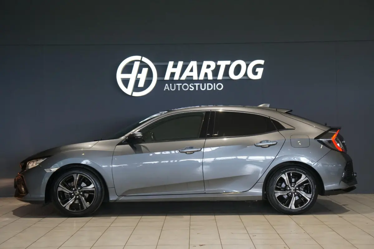 1.0 i-VTEC Elegance + APPLE CARPLAY / TREKHAAK